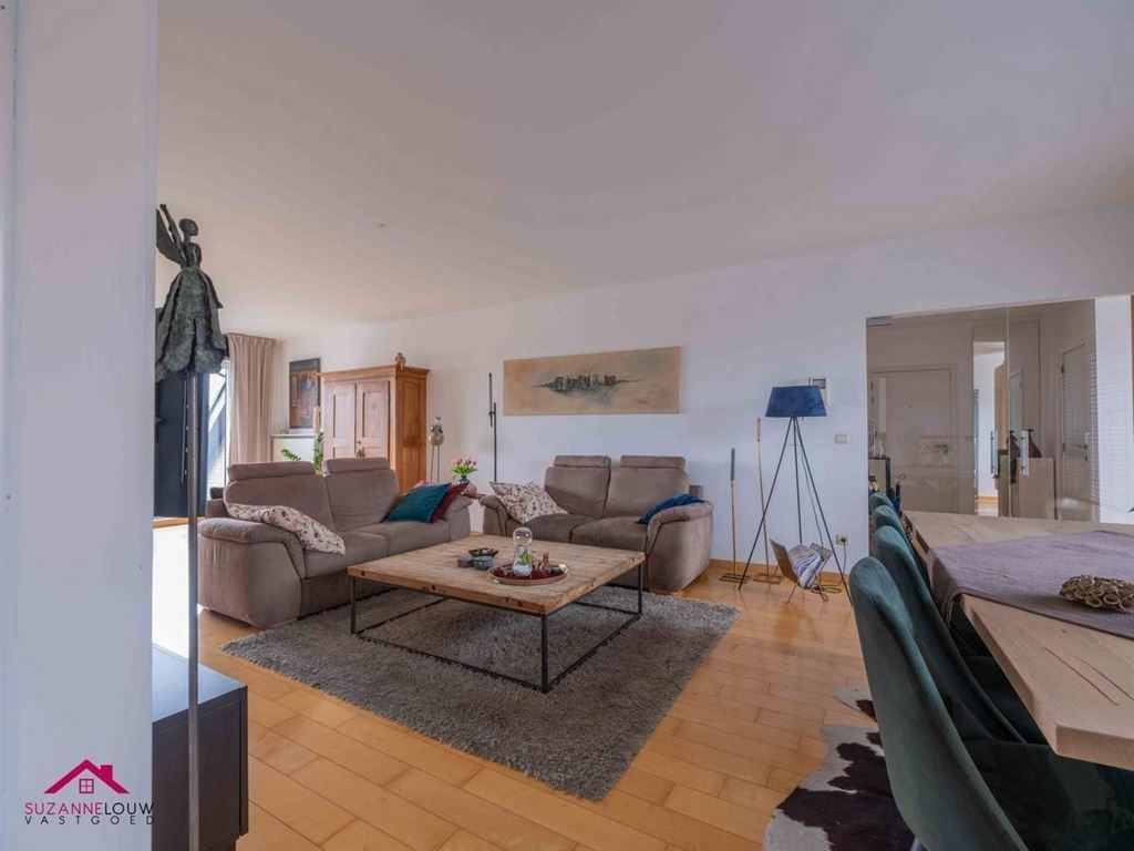 Ruim en gezellig appartement vlakbij het centrum foto 10