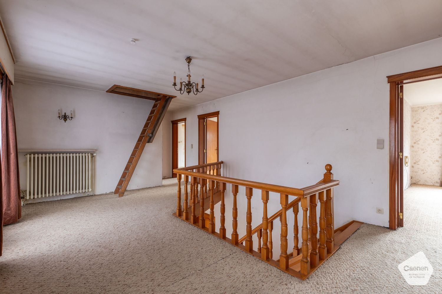 Wonen en werken in het hart van Ruddervoorde ! Deze woonst omvat 5 slaapkamers & 2 garages! foto 9