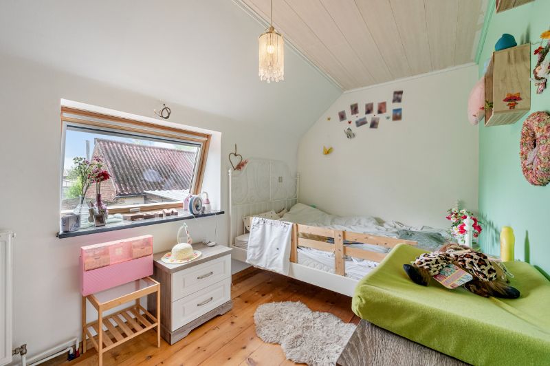 Landelijke woning met schuur op 816m² nabij Knesselare foto 14