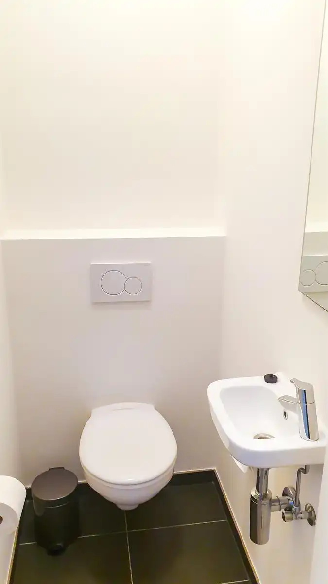 Mooi gemeubeld app. met 3 Kamers + grote tuin! (NAVO area) foto 17