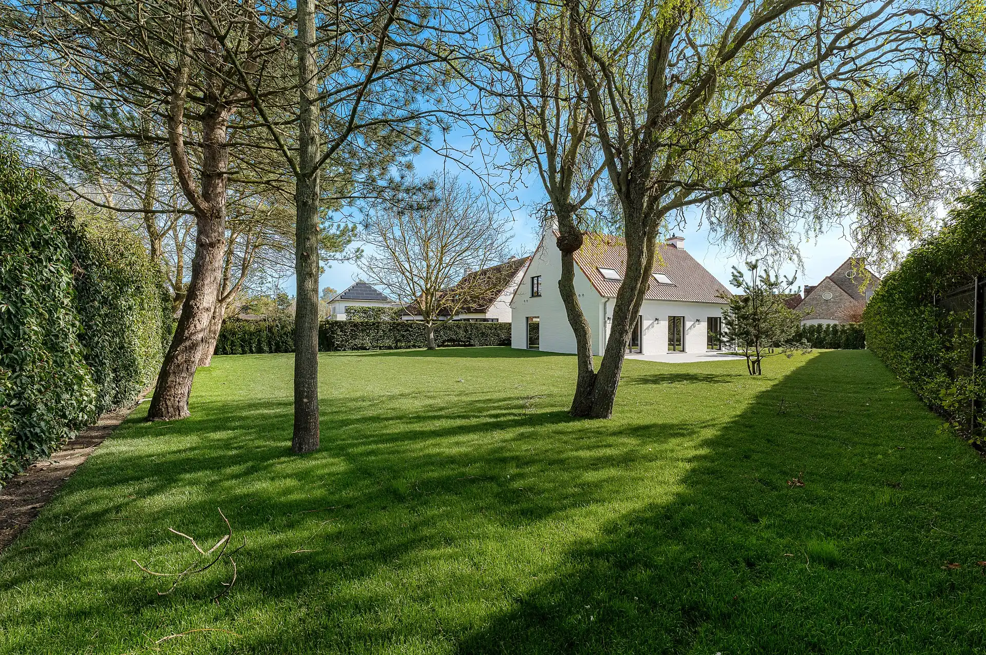 Smaakvol afgewerkte villa in Maaiken met ruime tuin foto 38