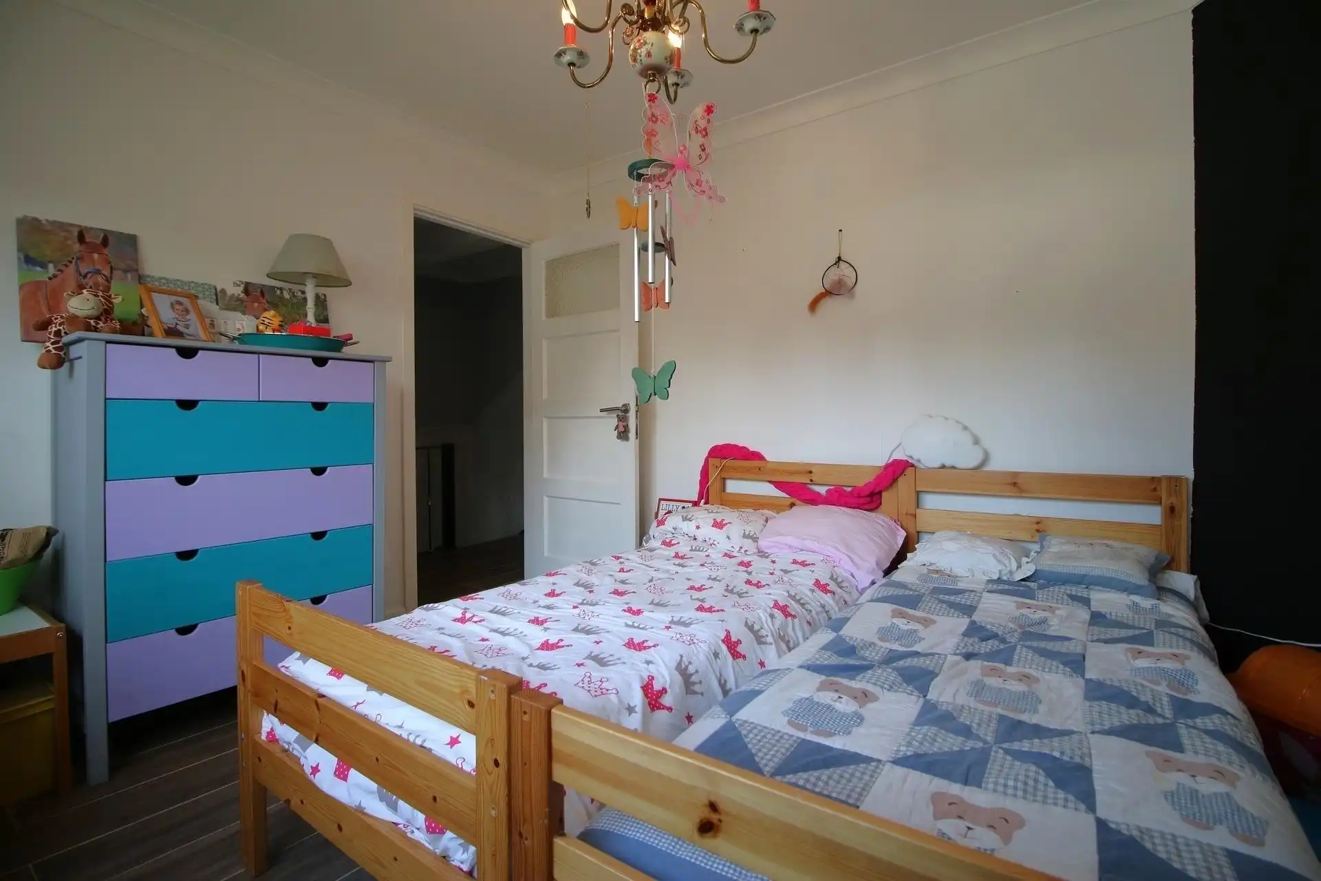 Gerenoveerde woning met tuin in rustige buurt foto 16