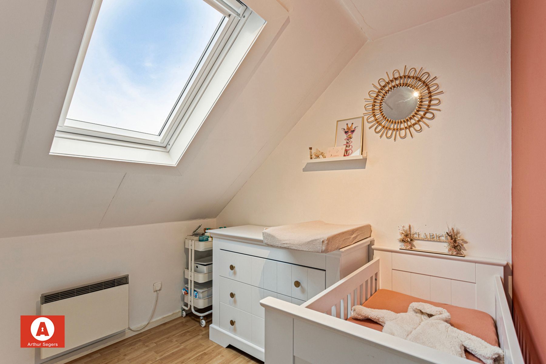 Instapklare woning met 3 slaapk. en ZW tuin op toplocatie foto 18