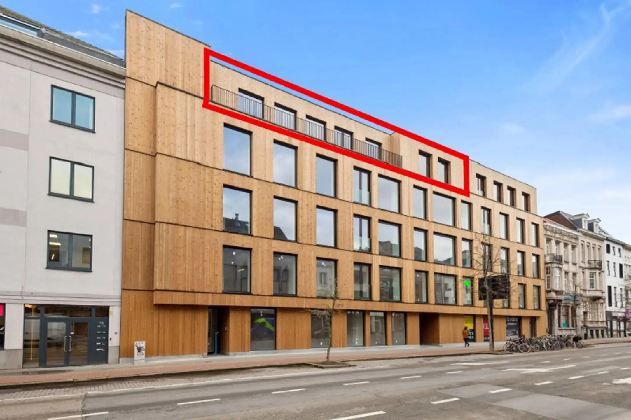 HENDRIK & CO Kantoorruimte 297m² foto {{pictureIndex}}