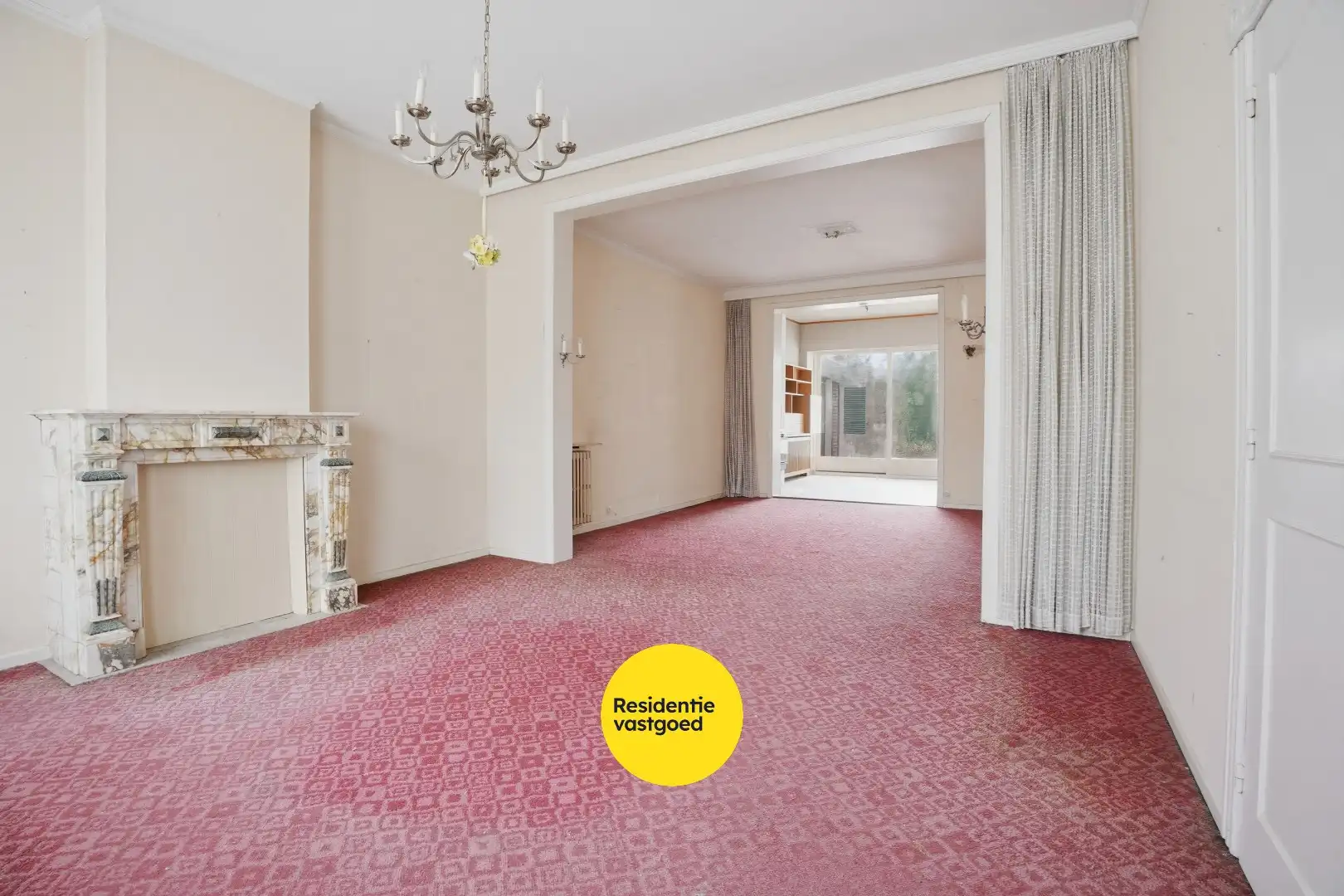 Te renoveren woning met veel op potentieel op topligging. foto 2