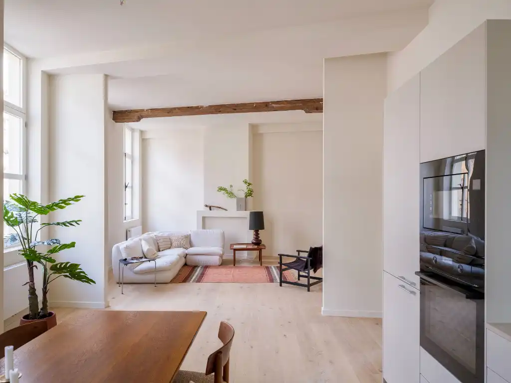 Stijlvol gerenoveerd duplexappartement met zonnig terras in het centrum van Gent foto 5