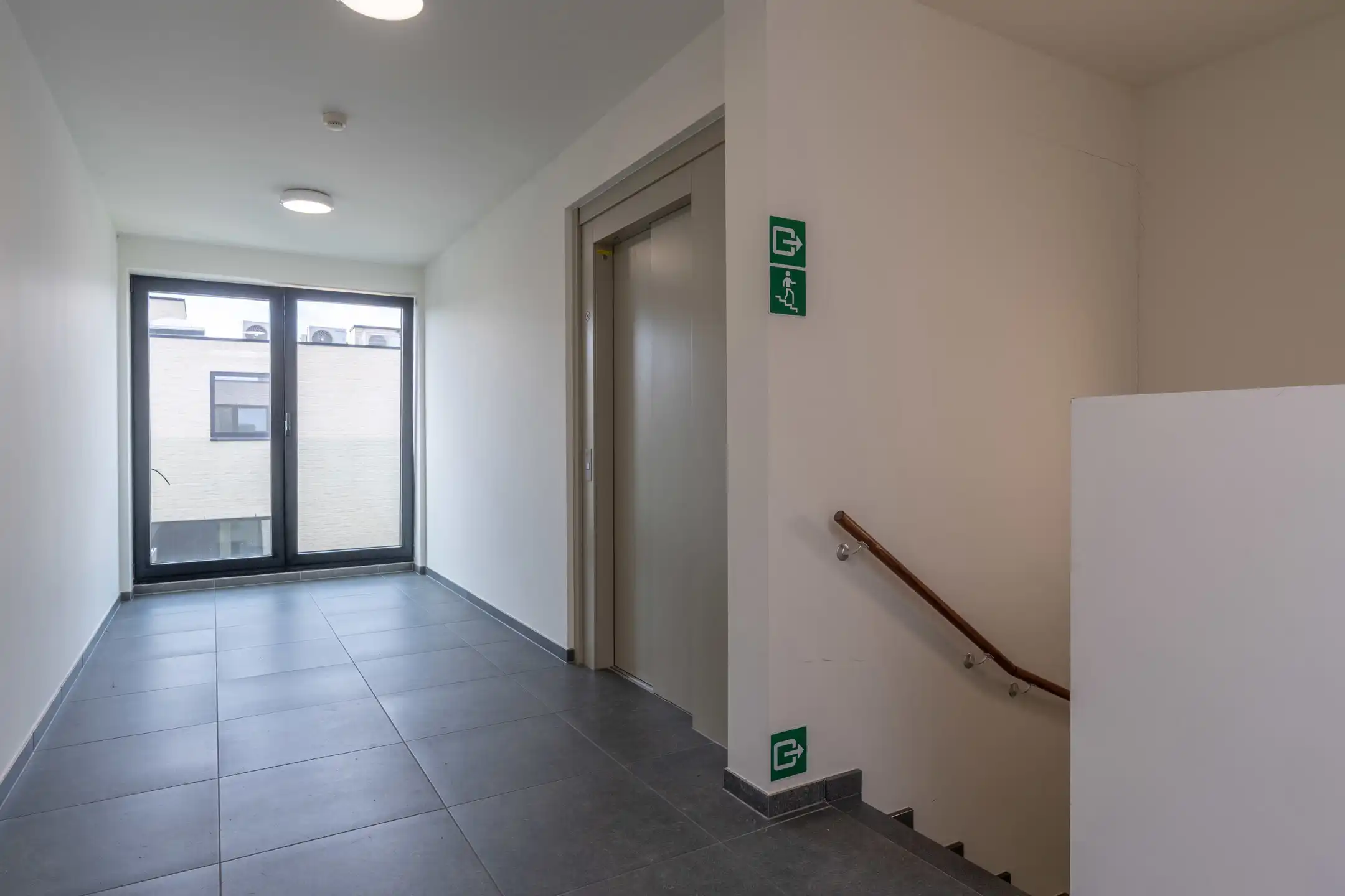 Energiezuinig 2-slpk app met ruim terras en autostaanplaats. foto 4