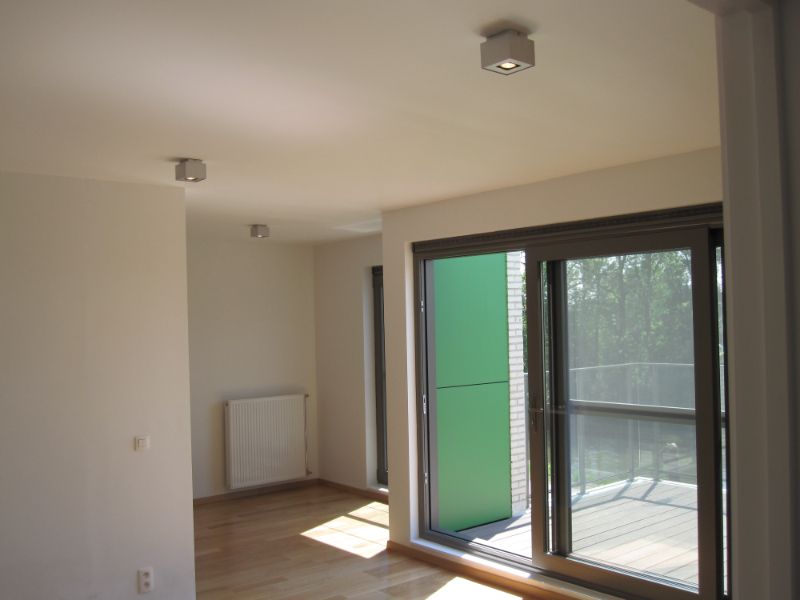 Zonnig, centraal gelegen appartement met 2 slaapkamers en ruim terras (12 vkm) met zicht op de Leie foto 5