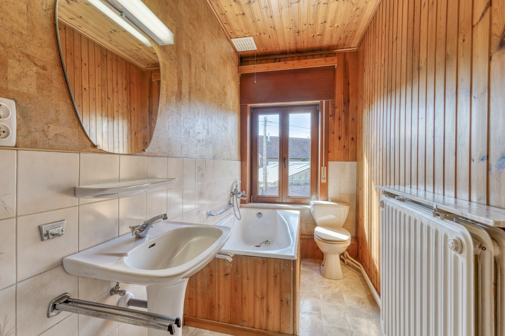 Te renoveren woning met 3 slaapkamers, garage en ruime tuin in Haasrode – EPC 473 kWh/m² jaar - bewoonbare oppervlakte 184 m² foto 15