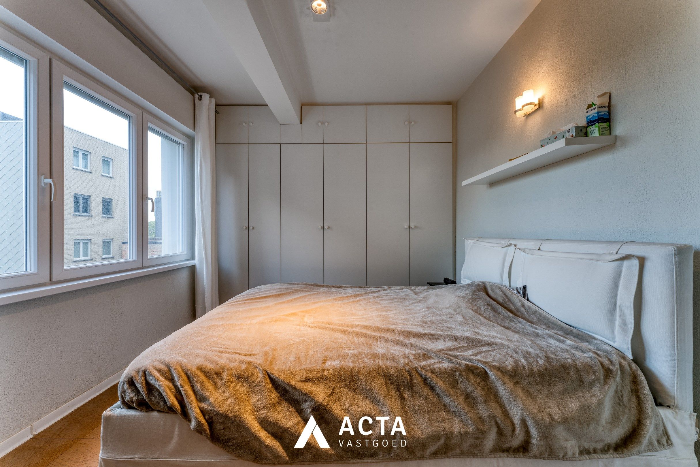 Gerenoveerd drie-slaapkamerappartement op de Zeedijk van Middelkerke foto 13