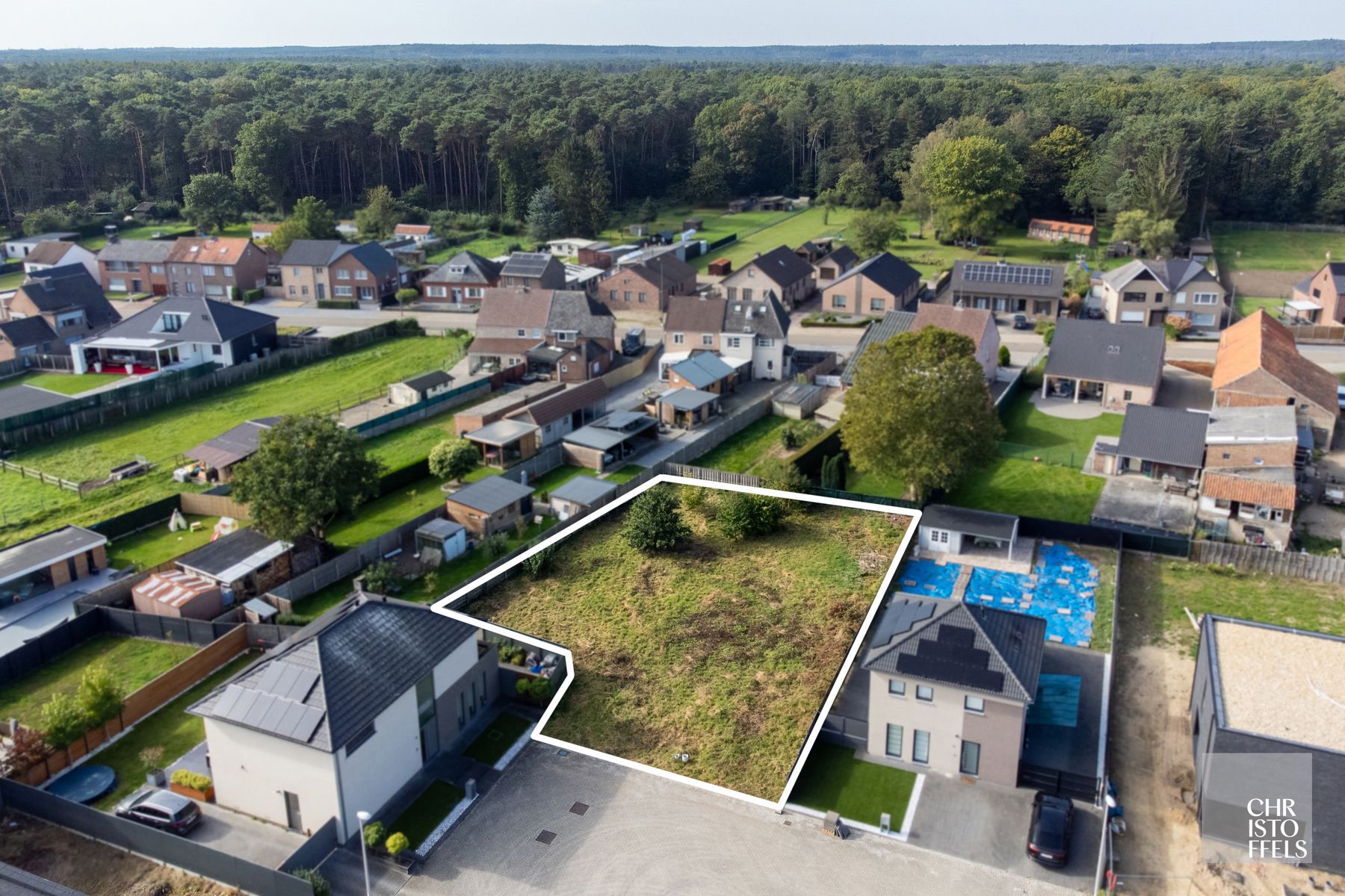 Bouwgrond voor open bebouwing op 892m²! foto 6