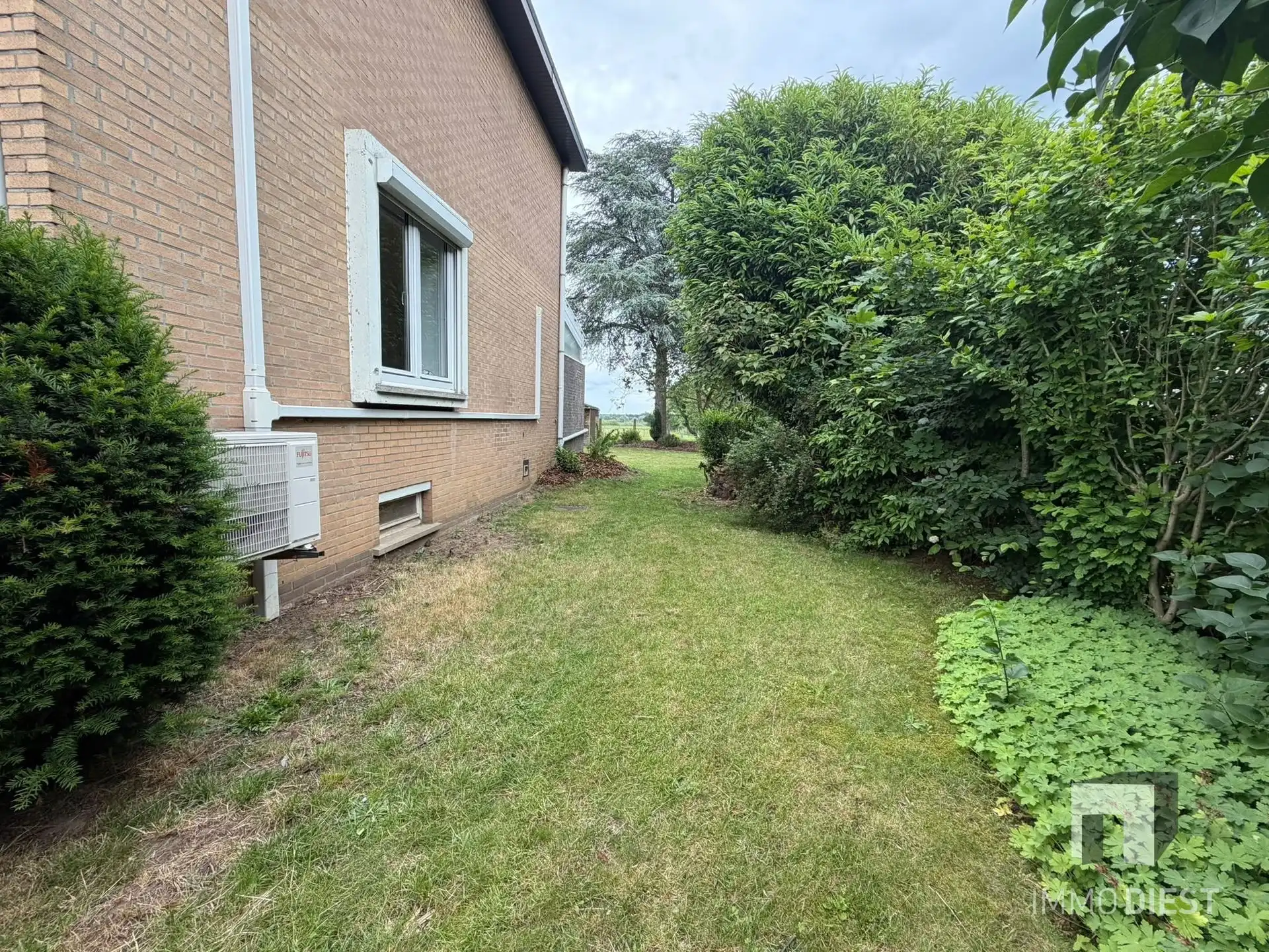 Hoekwoning foto 40