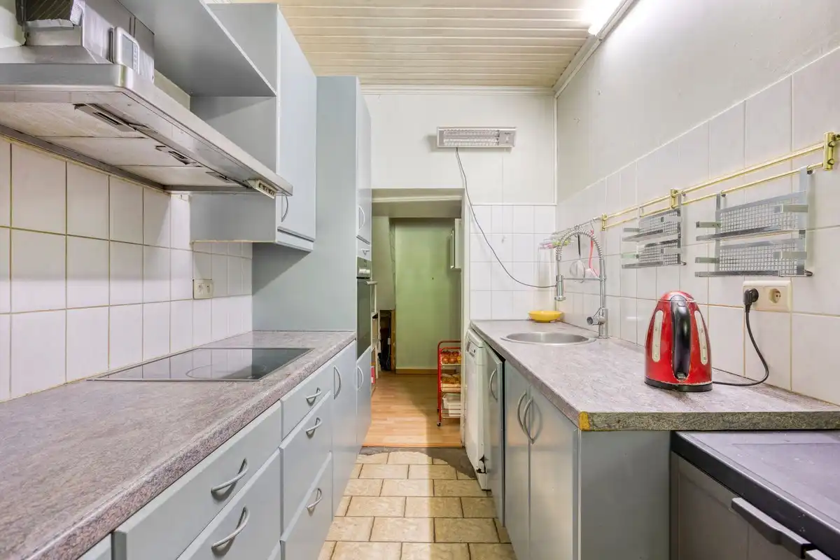 Karaktervolle woning met tuin en parking aan achterzijde - aan het stadscentrum van Tongeren foto 10