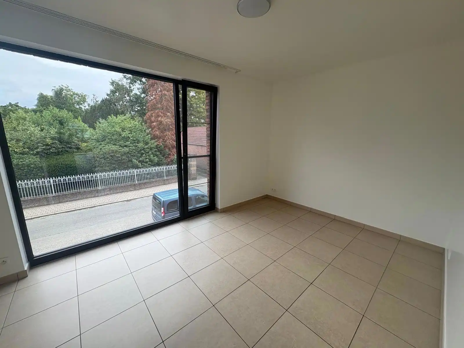 Goed gelegen appartement met 2 slaapkamers in Berlaar foto 4