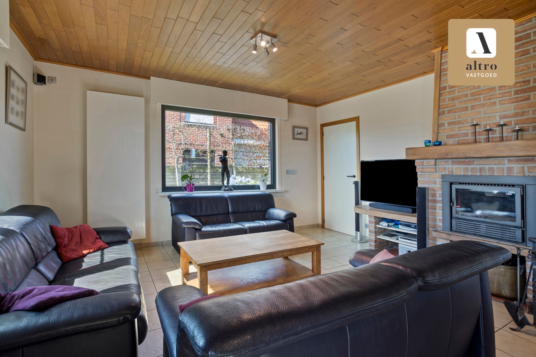 Instapklare open bebouwing met garage en  4 slaapkamers  foto 6