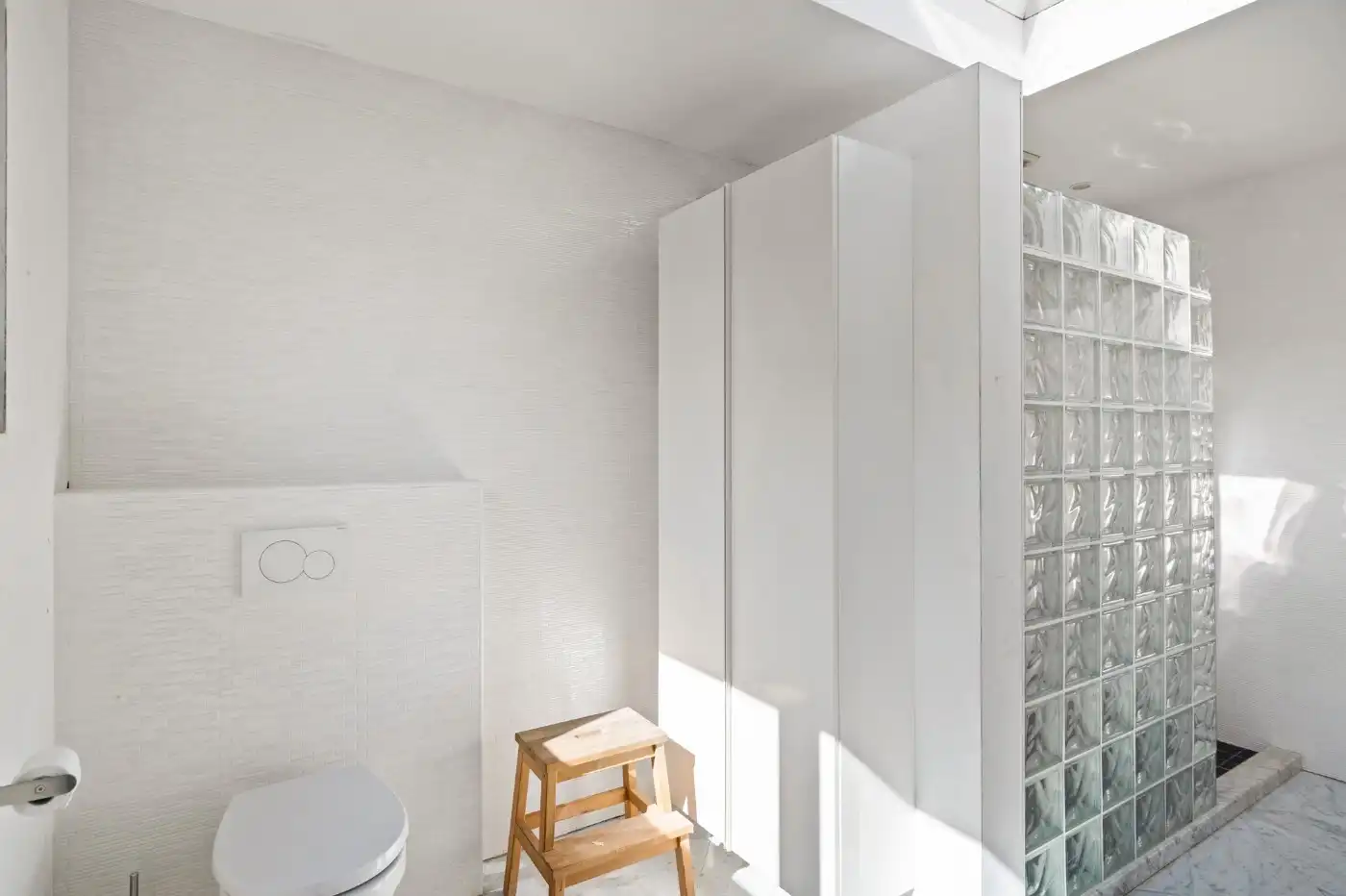 Verrassend ruime, charmante woning met 3 à 4 slpk. in centrum Ekeren foto 16