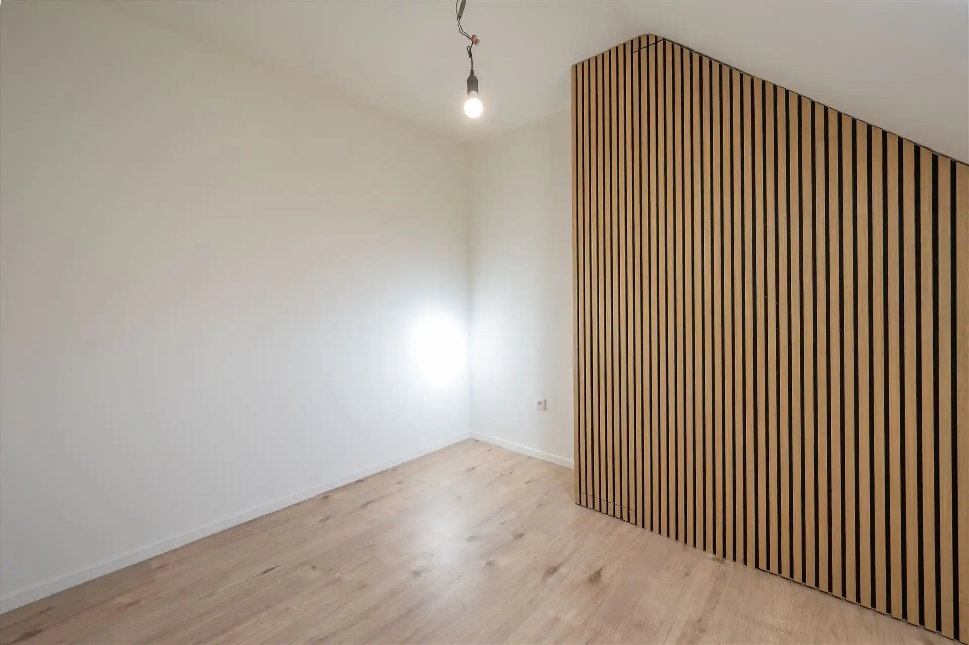 Ruime, volledig gerenoveerde herenwoning met 6 kamers foto 30