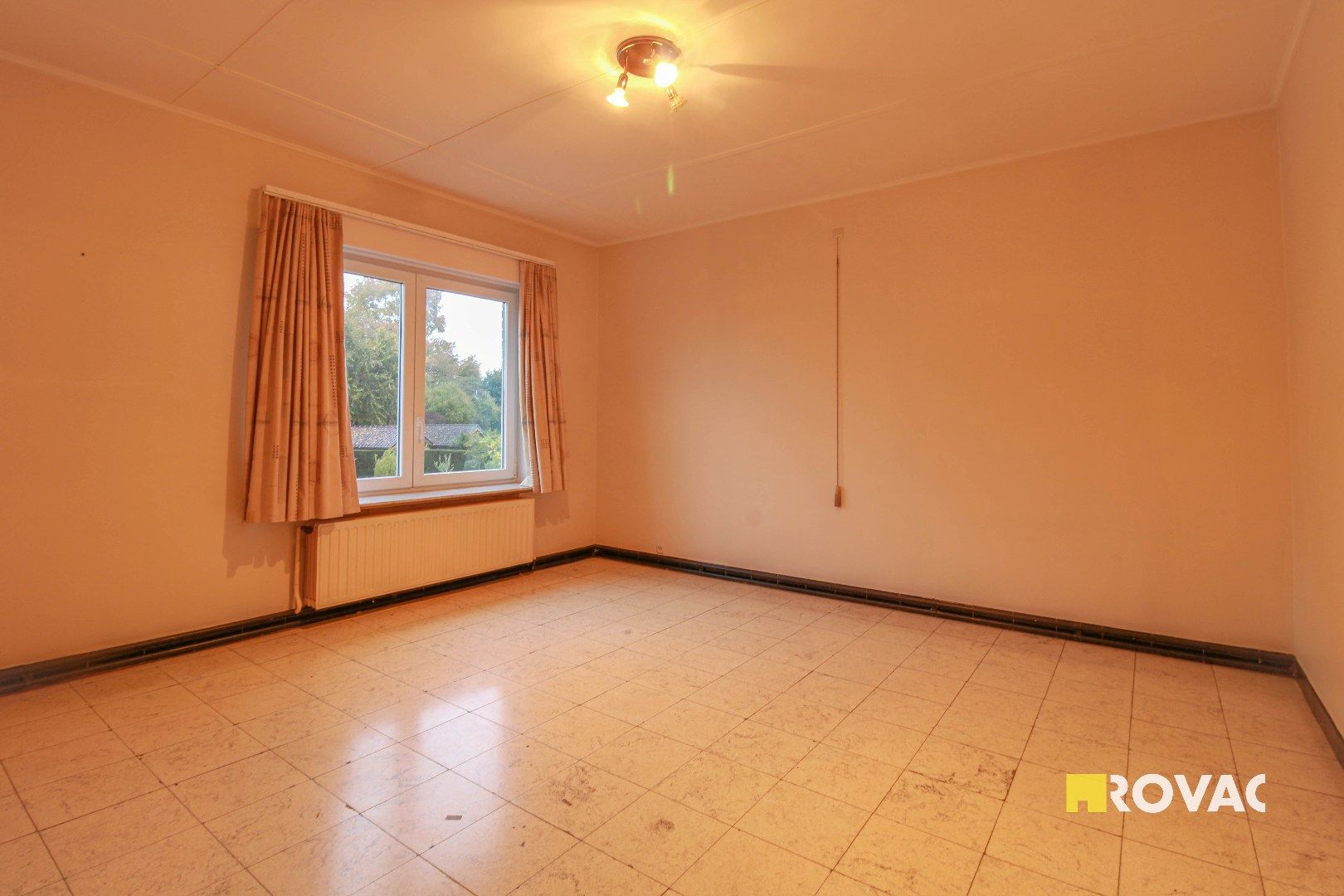 Op te frissen appartement met garage! foto 8