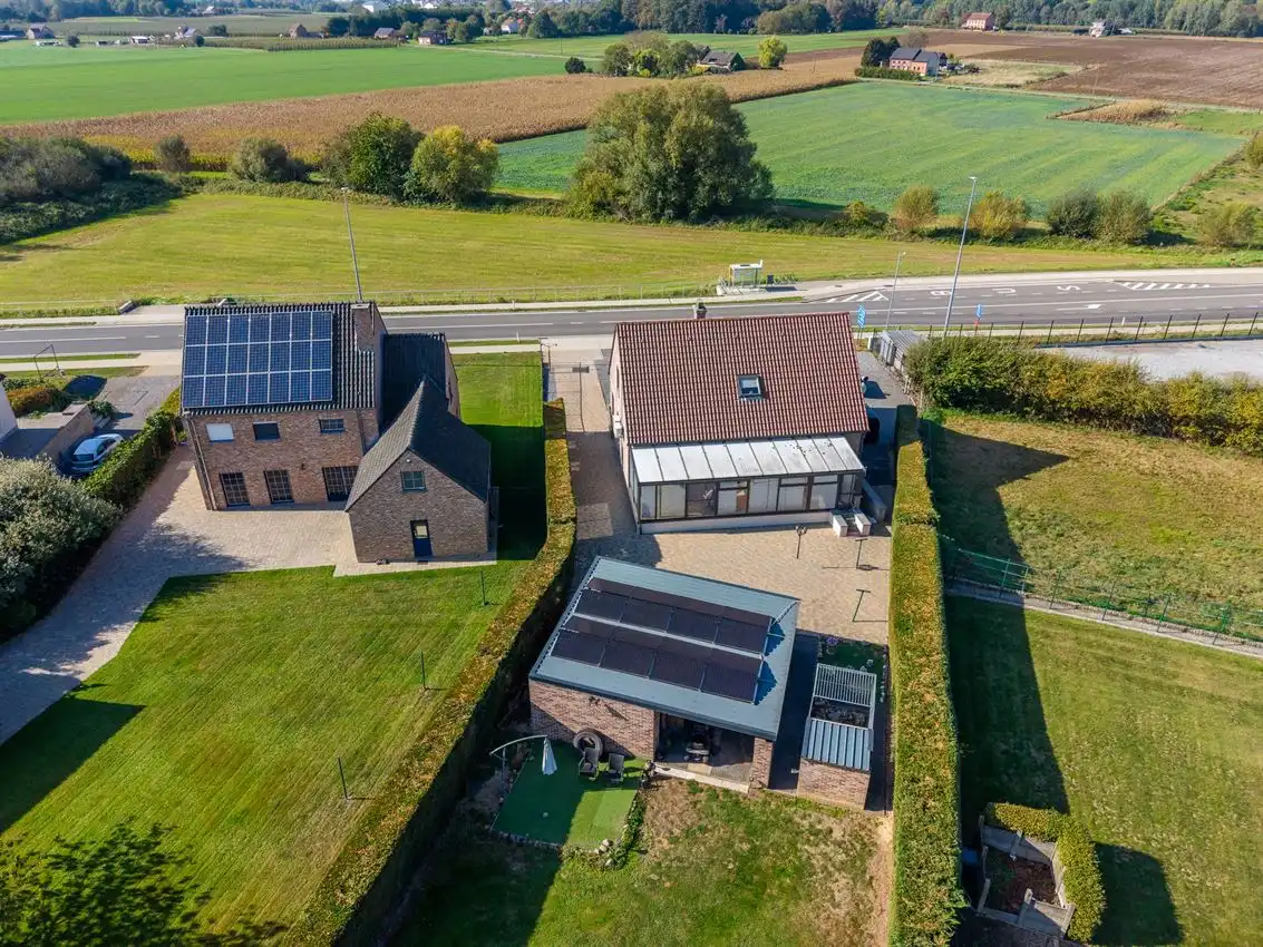 Ruime Woning met gekende frituur, garage en tuin op 14a 62ca foto 28