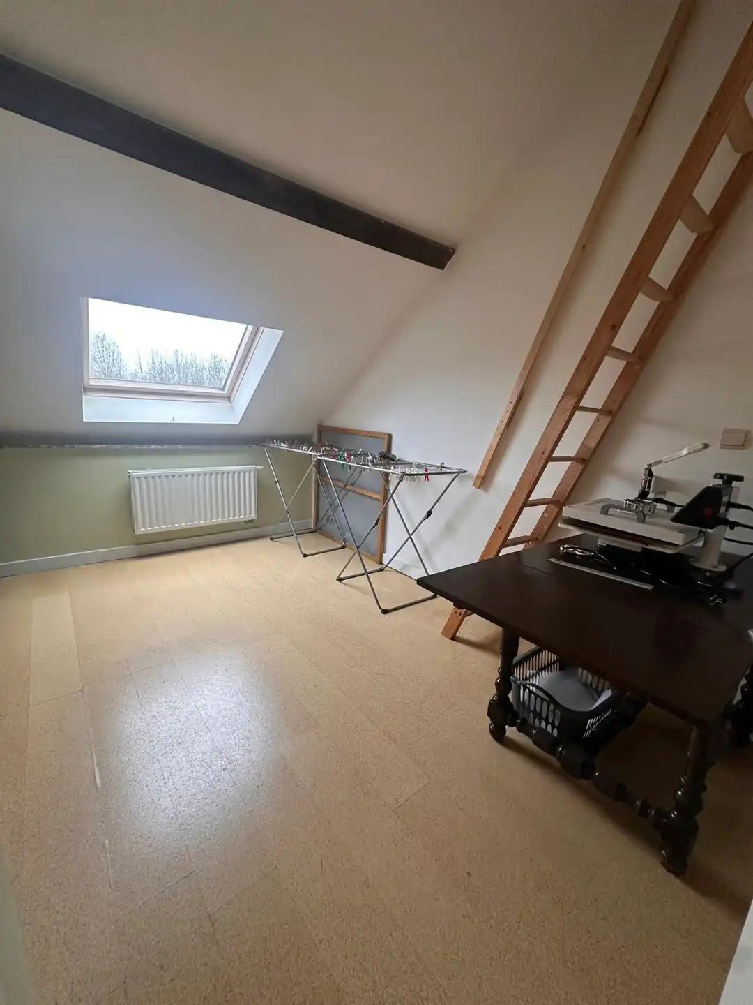 WONING MET 3 SLPK, TERRAS, TUINTJE EN 2 AUTOSTAANPLAATSEN foto 13