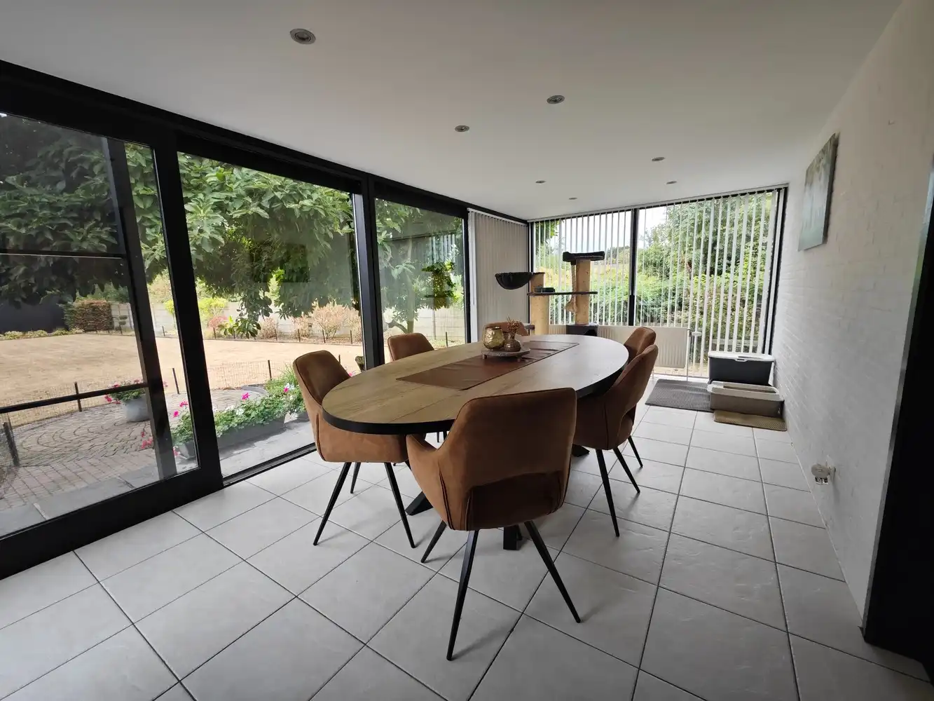 Grotendeels gerenoveerde woning op 16a78ca foto 9