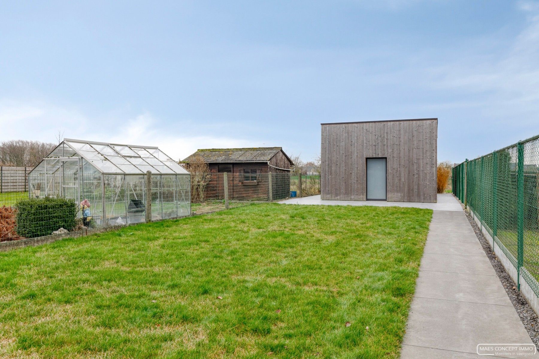 Instapklare halfopen woning in Waregem met bijgebouw en weids zicht foto 22