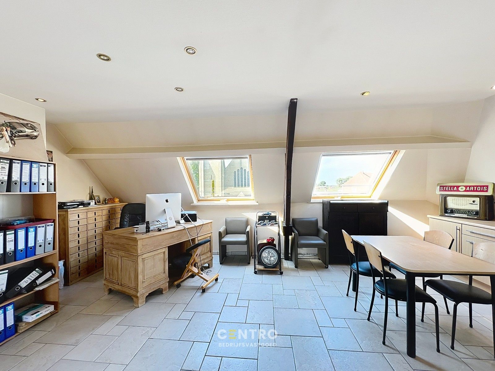 Handelshuis te TORHOUT te koop op verbindingsweg met veel passage. Heden nog ingericht als frituur ! foto 30