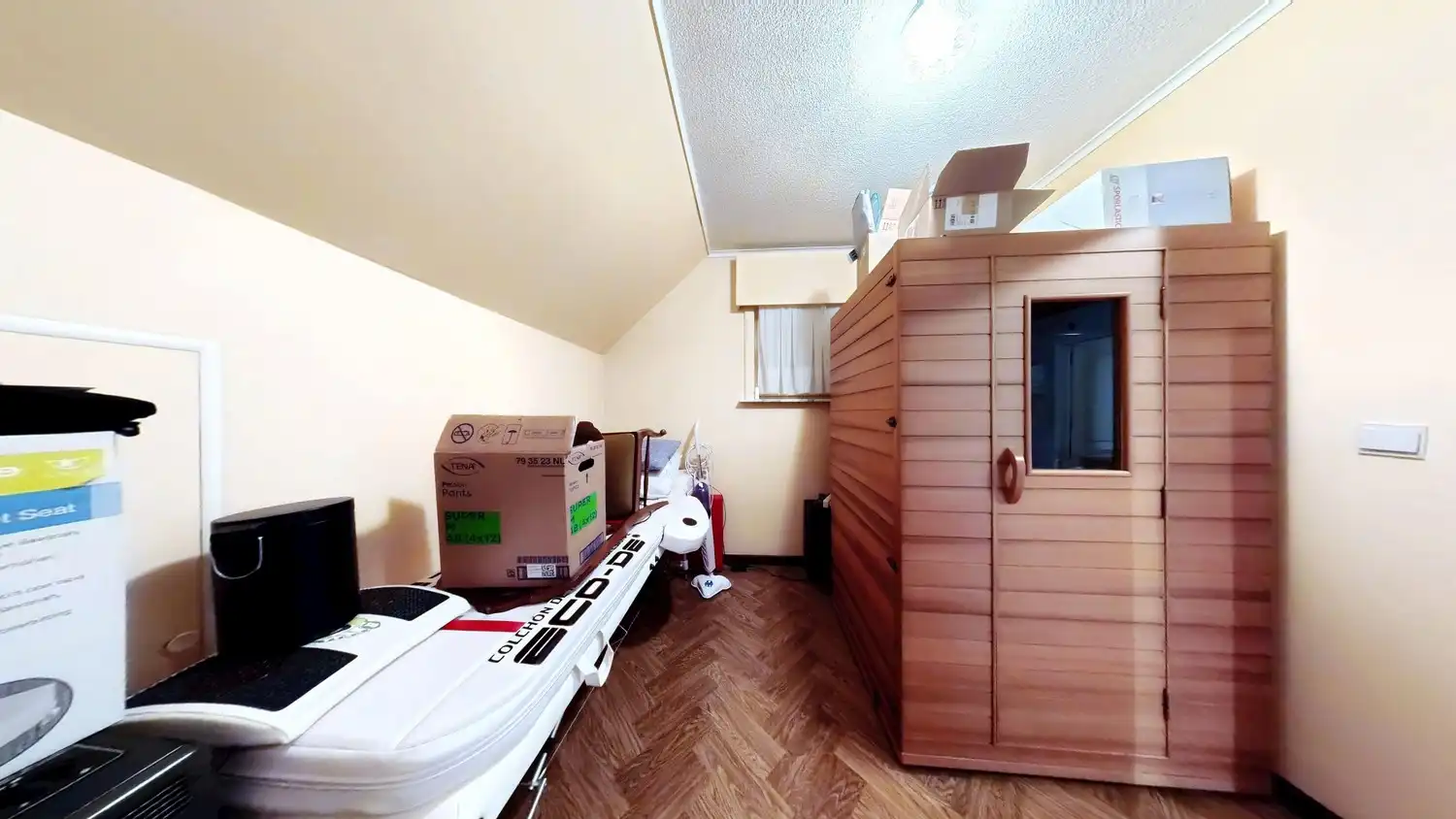 Ruime woning met 5 slaapkamers, winkelruimte én magazijn! foto 14