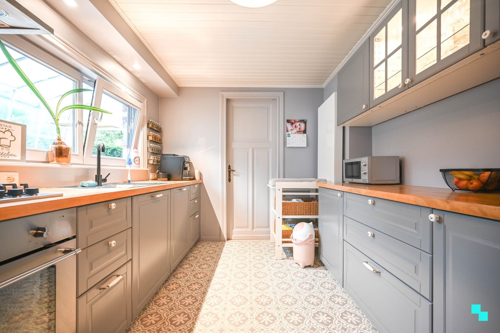 Charmante gerenoveerde woning te Harelbeke foto 7