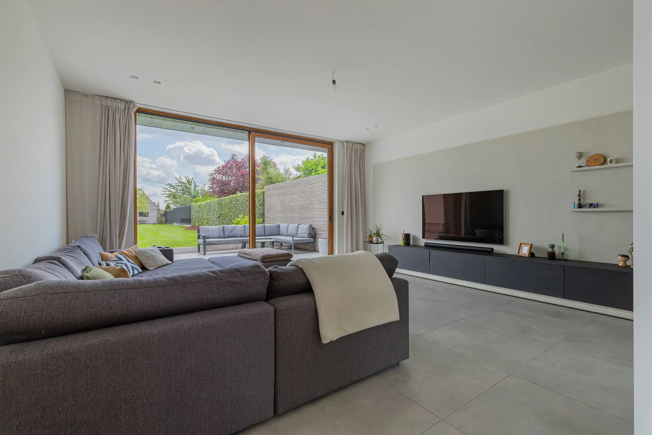  VELZEKE- Prachtige, lichtrijke woning met open zicht foto 9