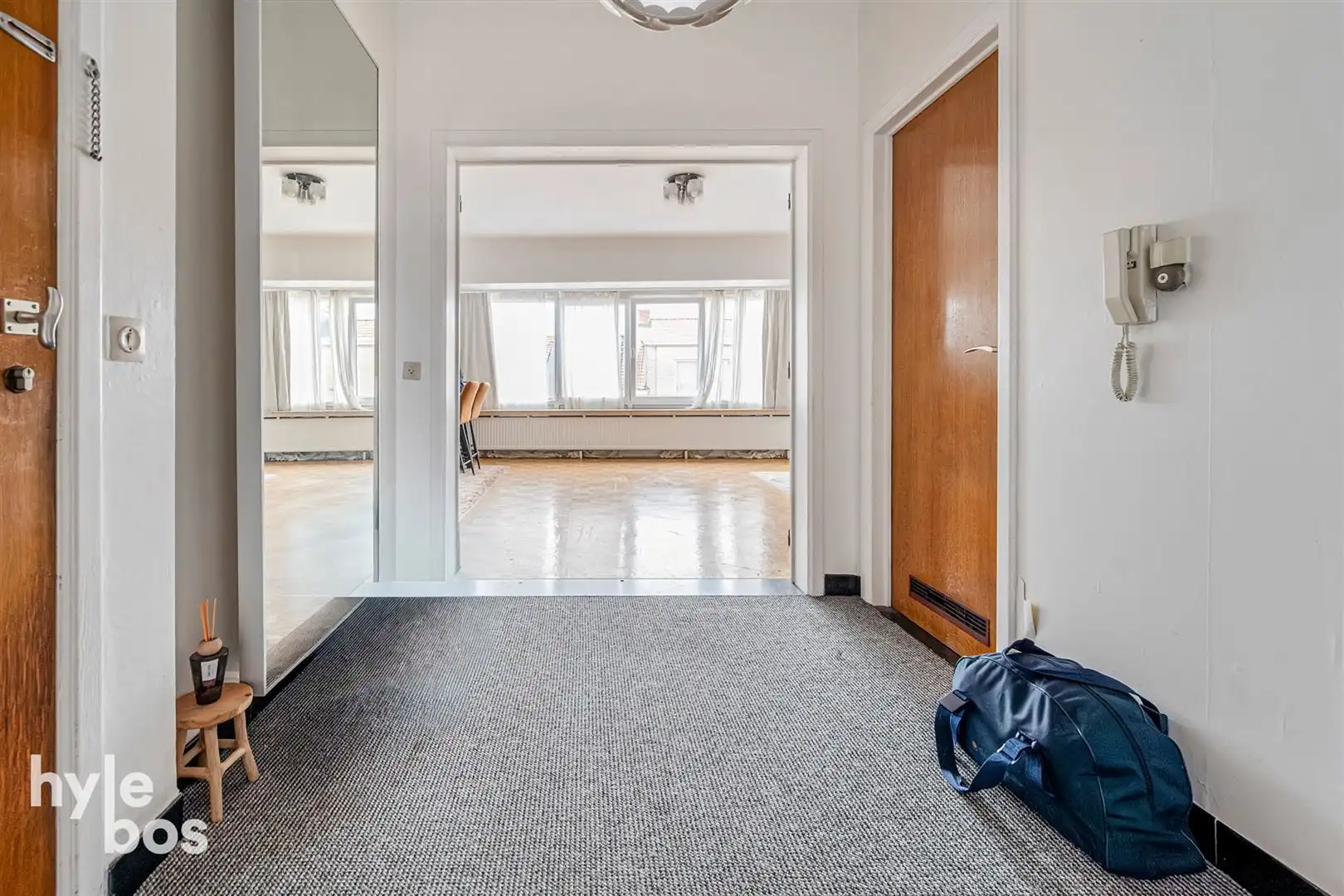 Opbrengsteigendom van 3 appartementen + 3 garages foto 21