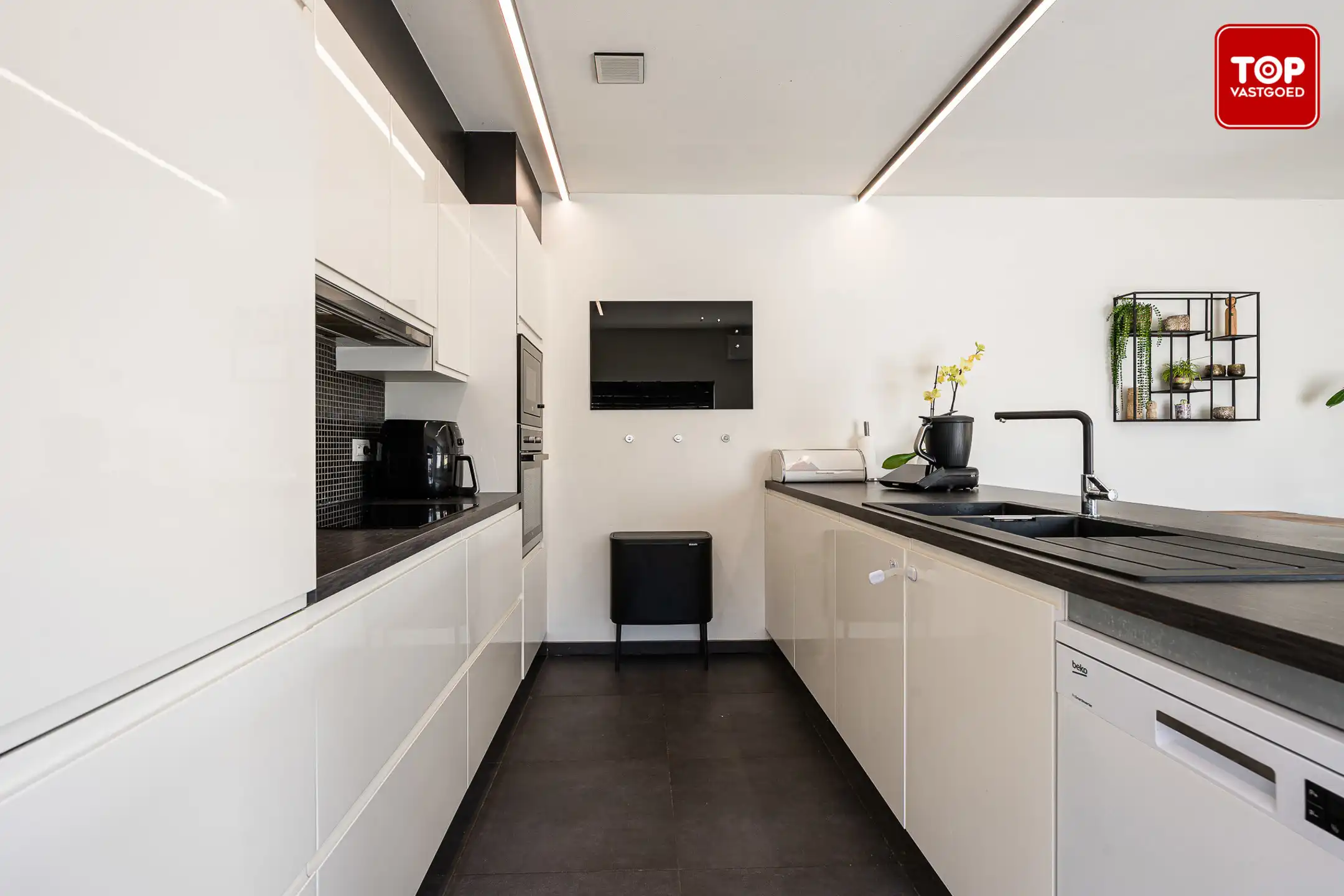 Prachtig gerenoveerde woning met 3 slaapkamers. foto 7