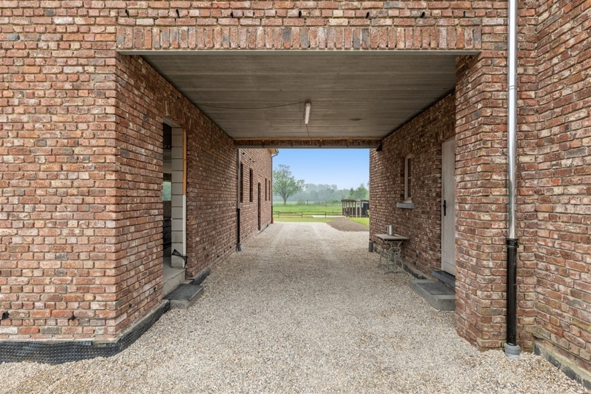 UNIEKE LANDELIJKE GEZINSWONING MET BIJBOUW VAN 320M² OP PRACHTIG PERCEEL  foto 42