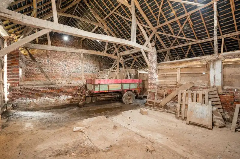 Hoeve op 1ha te Lierde foto 11