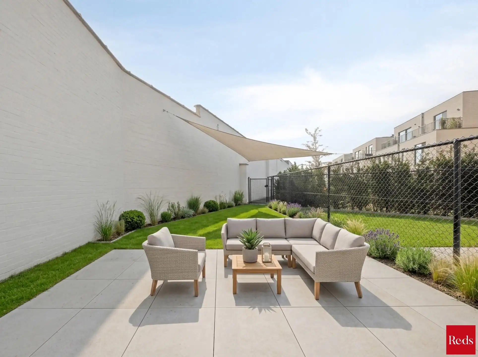 Stijlvol gelijkvloers appartement met tuin foto 21