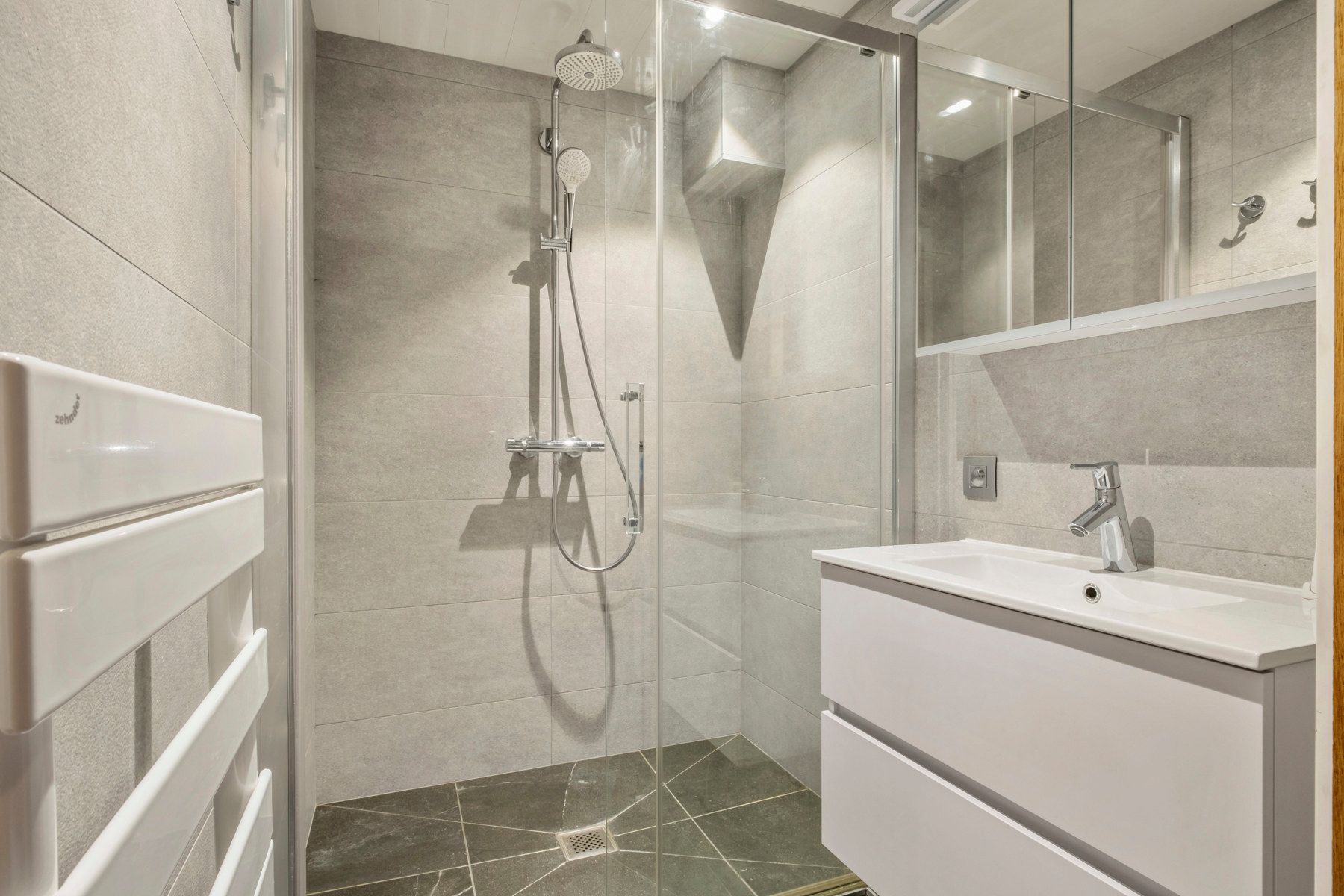 Gezellig duplexappartement te Sint-Kruis foto 9