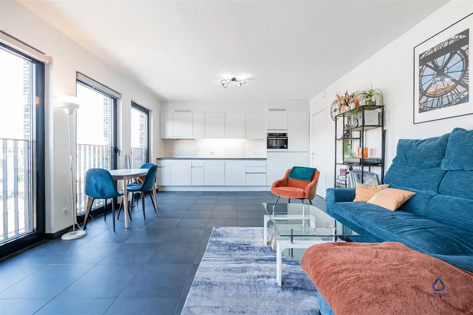 Modern 2-slpk.-appartement met 2 terrassen aan het kanaal foto 3