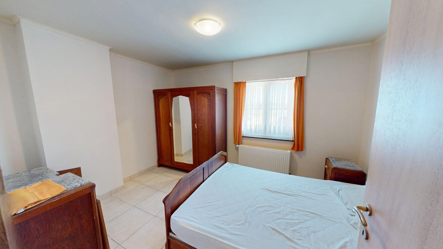 Zeer ruime woning met 5 slaapkamers! foto 10