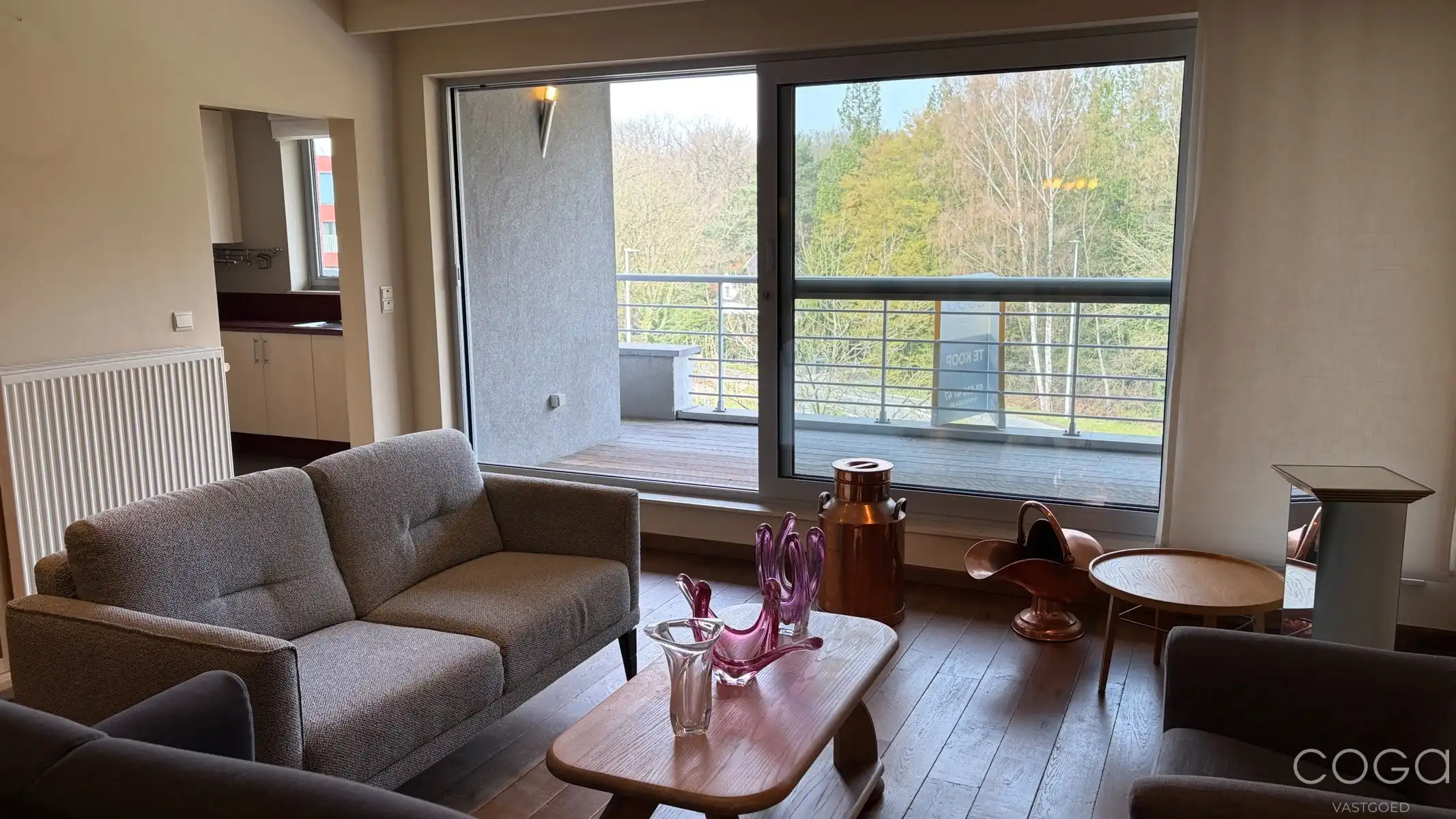 Centraal gelegen appartement met lift foto 8