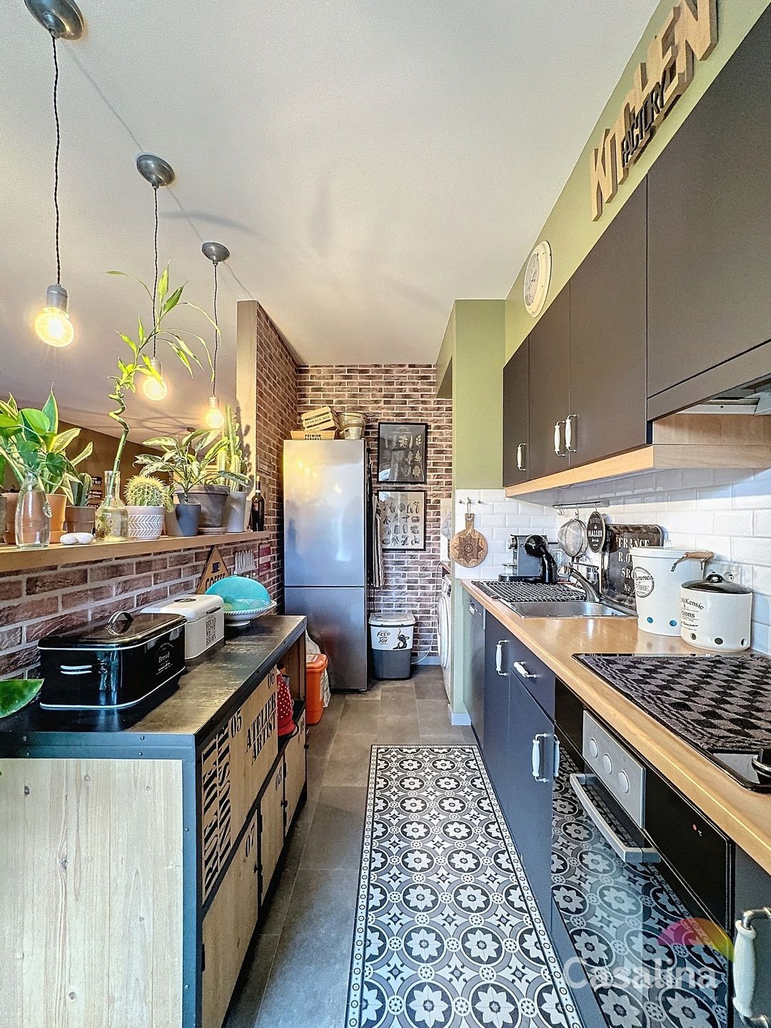 Twee-slpk appartement in uitstekende staat +parking foto 9