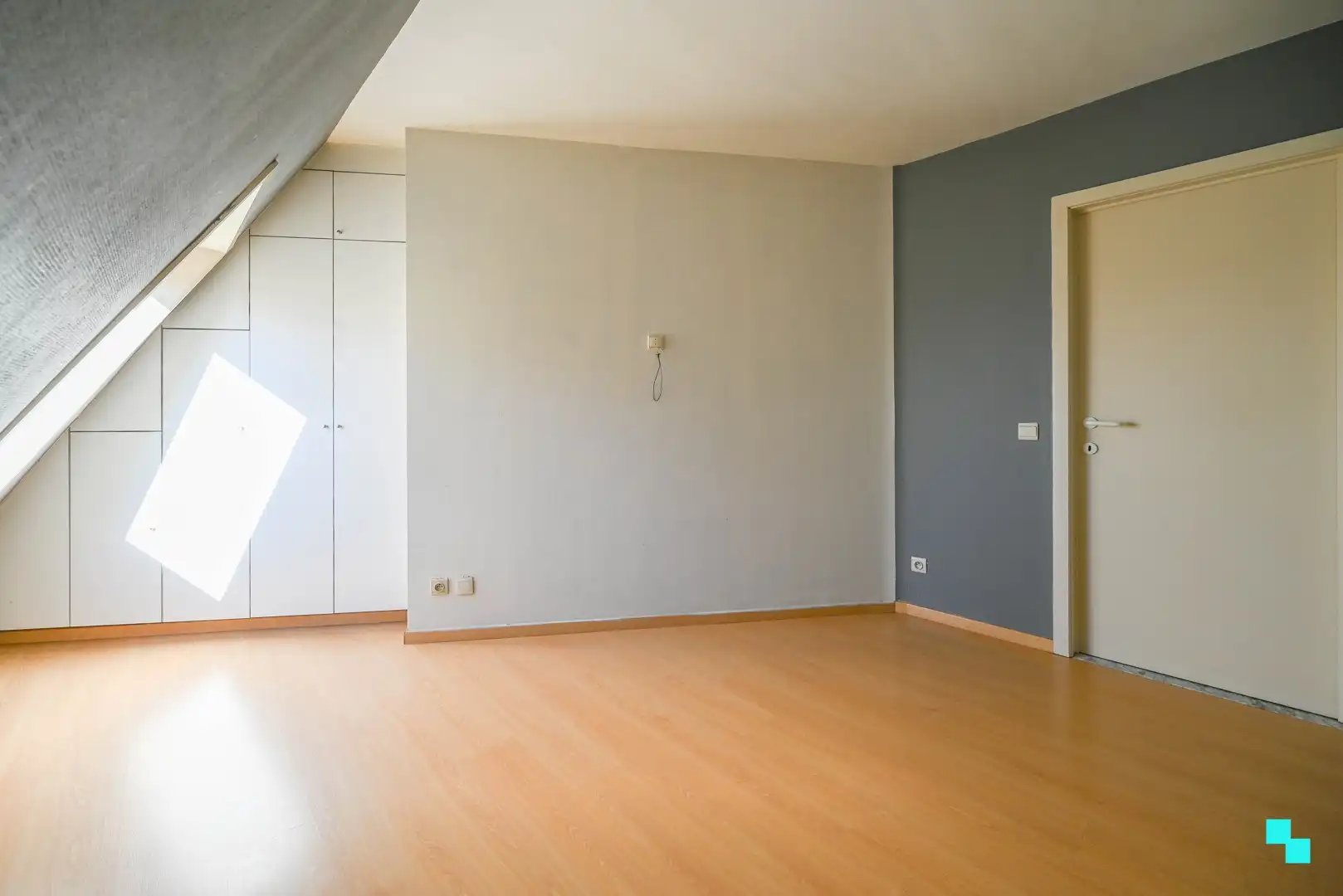 Kortverhuur: Duplexappartement in centrum van Sint-Baafs-Vijve foto 22
