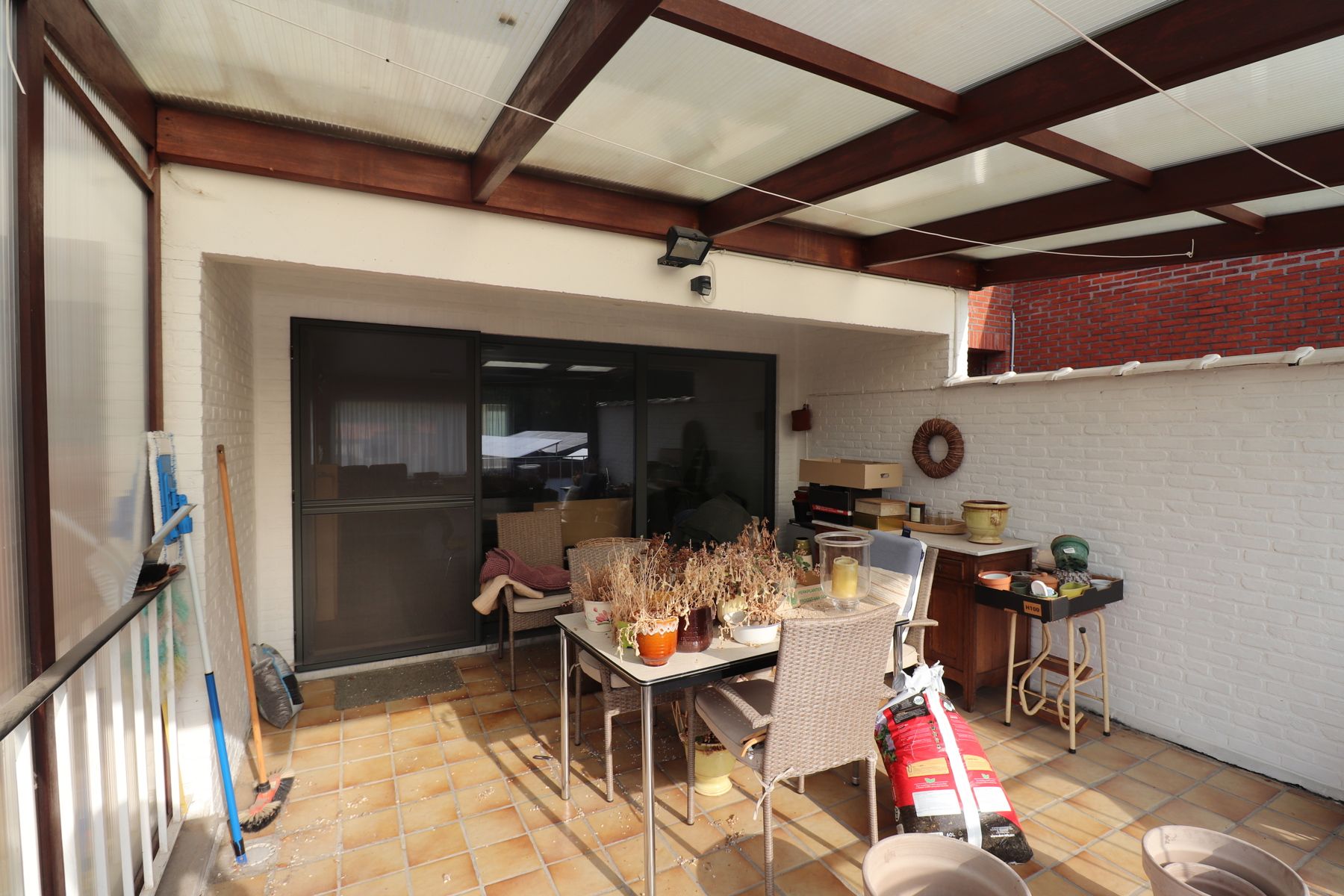 Een duplex-appartement met 3 slaapkamers, terras en garage. foto 12