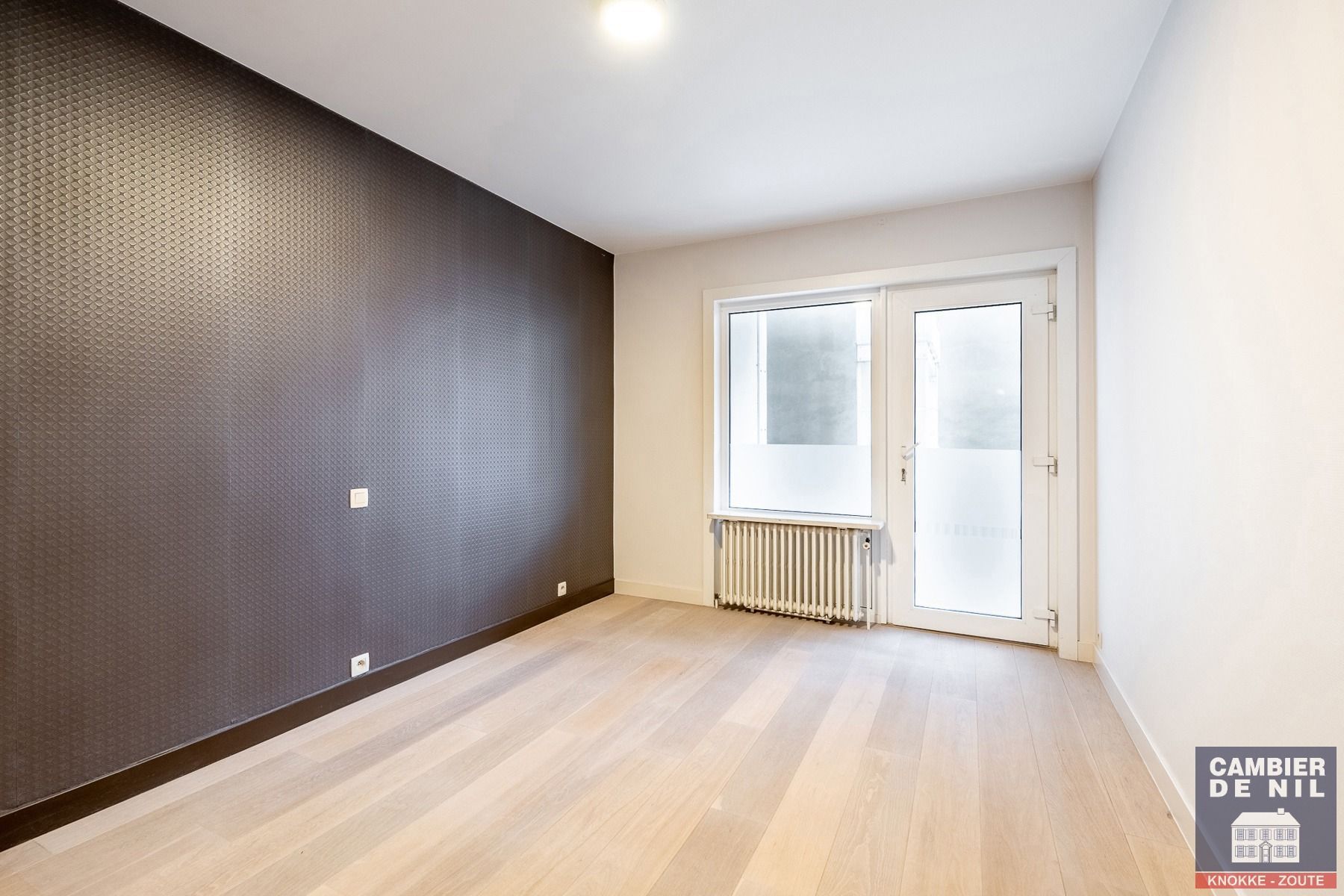 Lichtrijk, ongemeubeld, 3-slaapkamerappartement met frontaal zeezicht aan Albertplein – Hartje Zoute foto 16