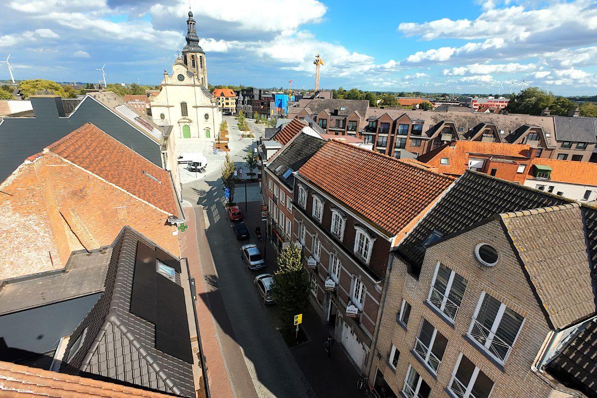 Te koop: Karaktervolle herenwoning met praktijkruimte in Zele foto 4