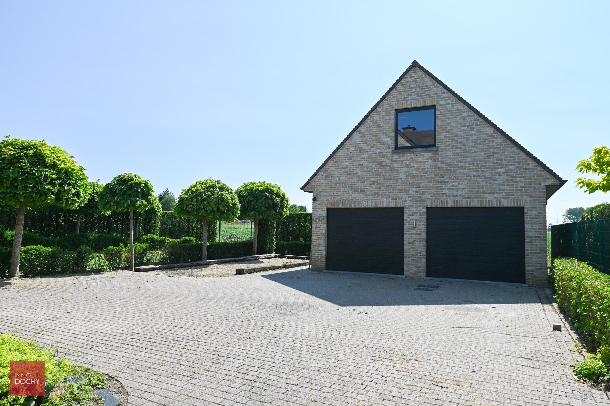Hedendaags vernieuwde villa met landelijk verzicht | Nieuwenhove foto 17