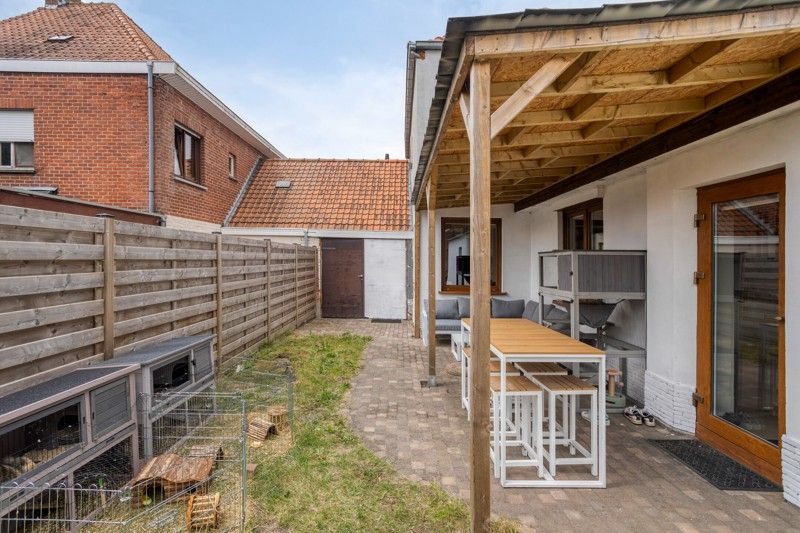 Gerenoveerde halfopen woning met 3 slaapkamers, zonnige tuin en inpandige garage in hartje Wakken! foto 31
