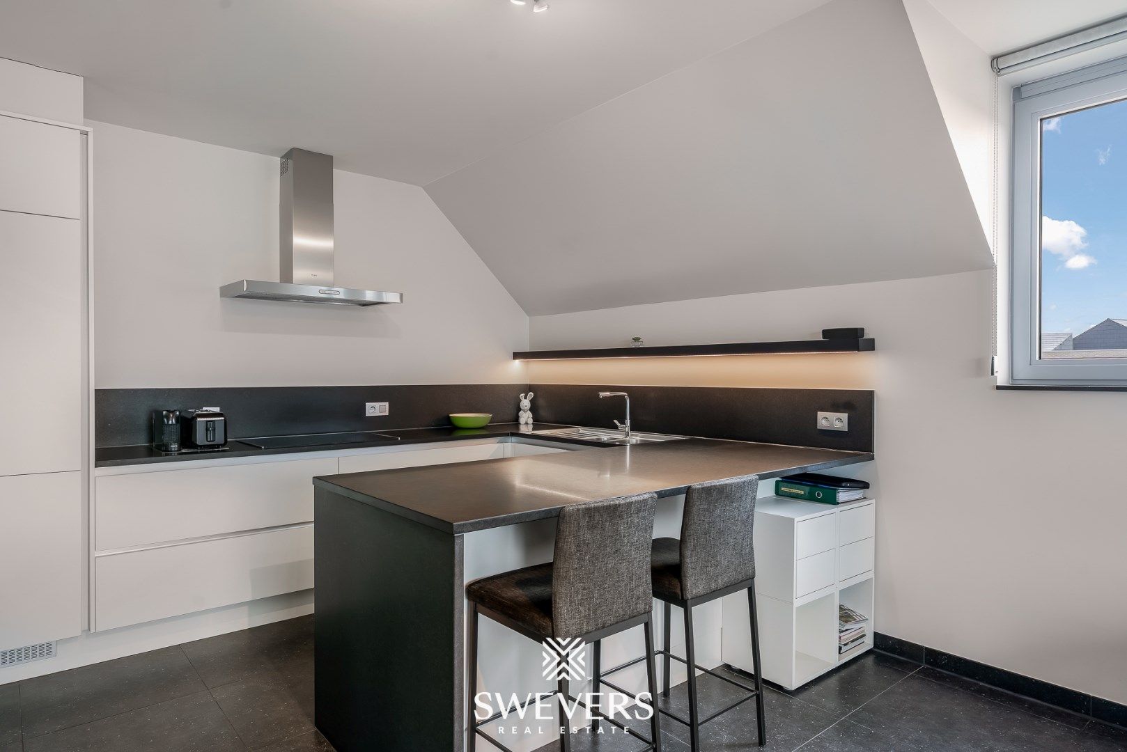 Exclusief wonen in een lichtrijke penthouse te Wellen foto 12