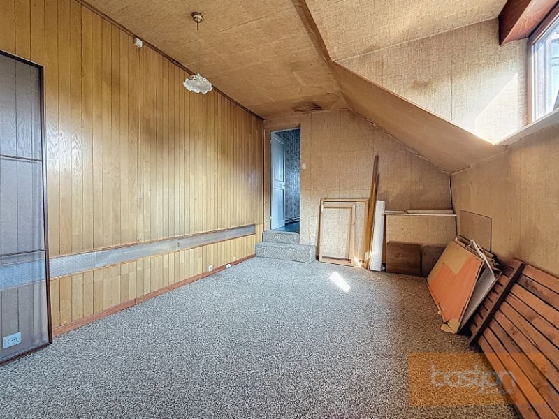 🏡 Halfopen bebouwing met tal van mogelijkheden op een rustige ligging! 🌿 foto 10