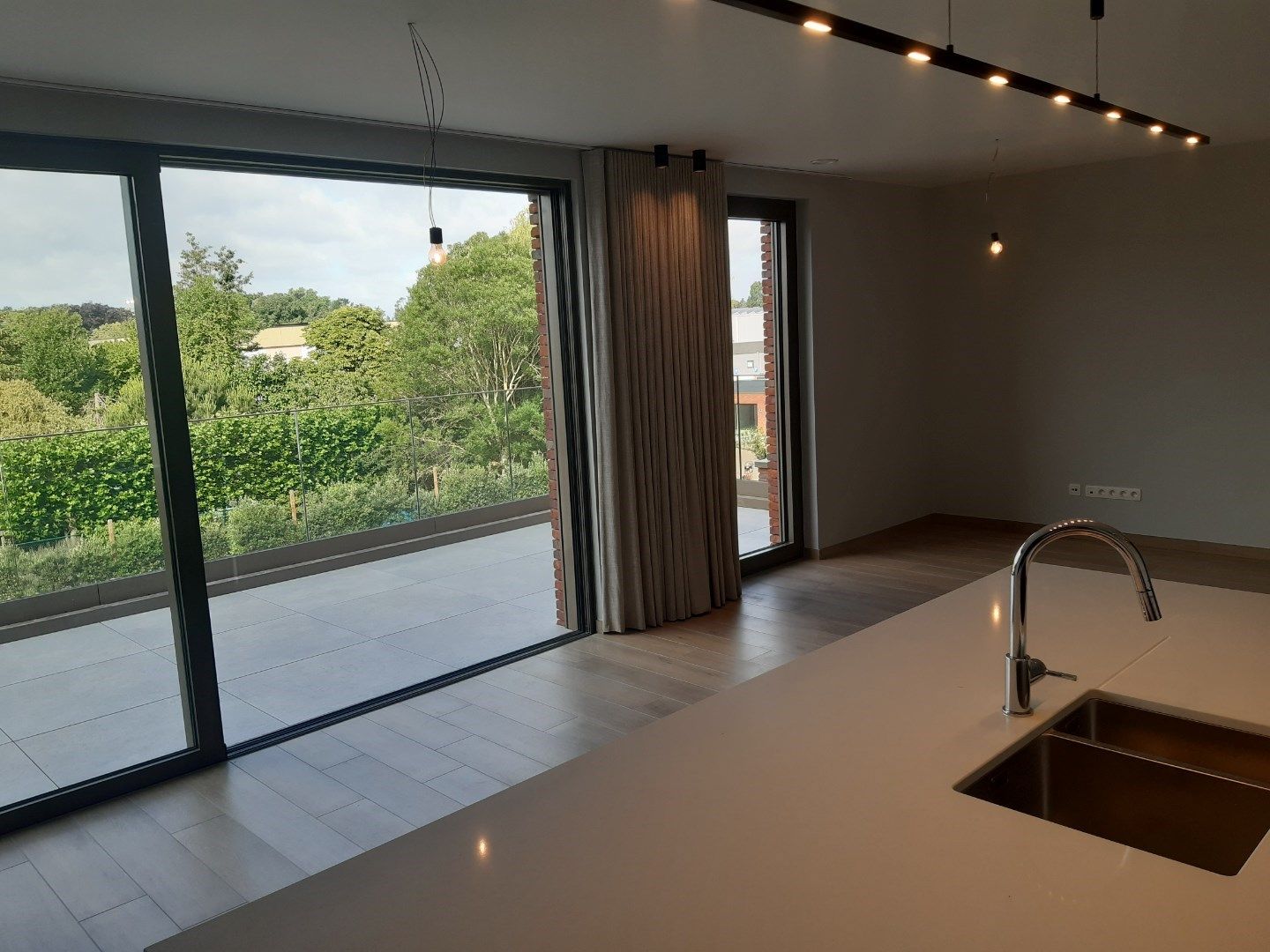 Luxueus wonen in hartje Merelbeke. foto 5