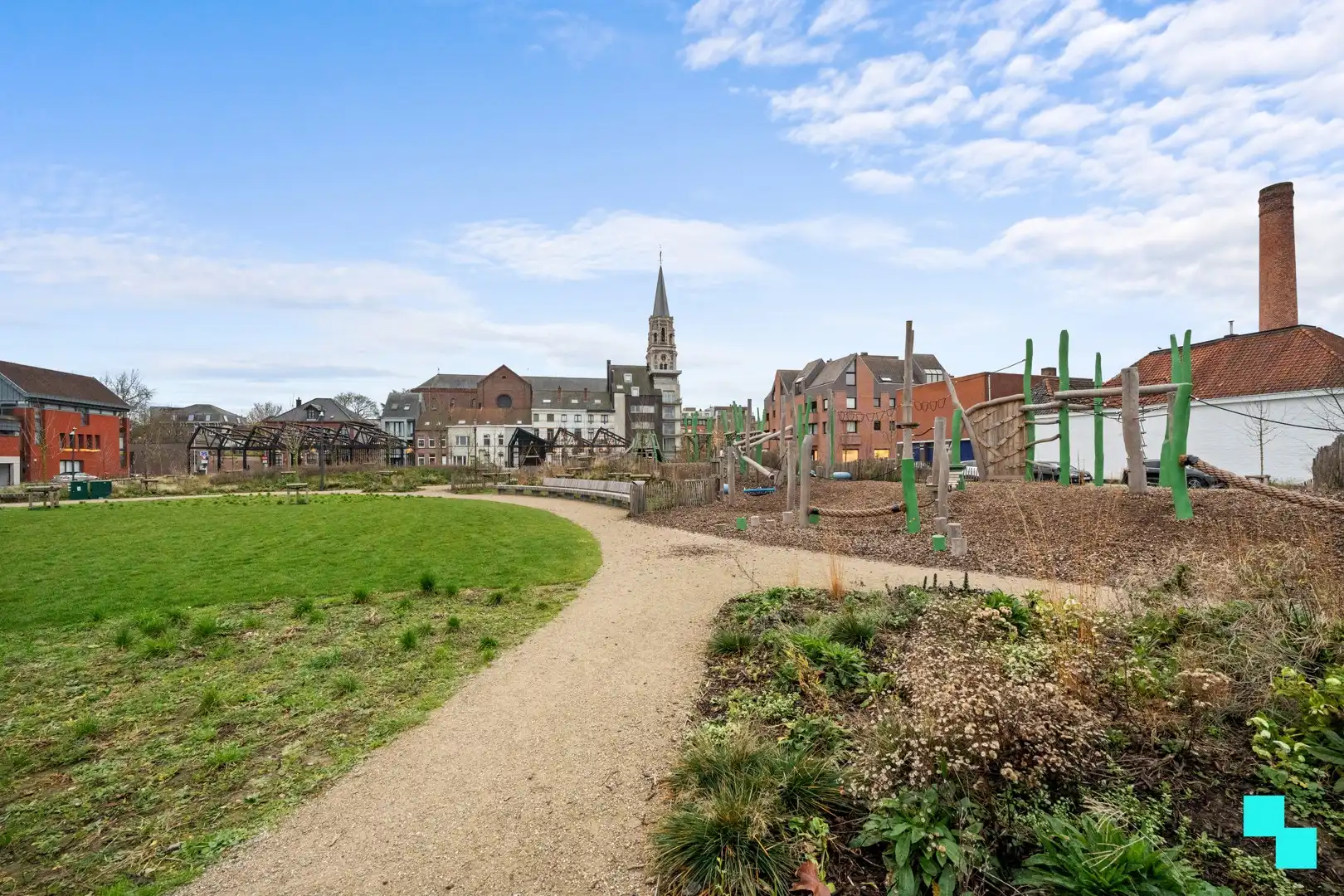 Te renoveren stadswoning op toplocatie - centrum Roeselare foto 22